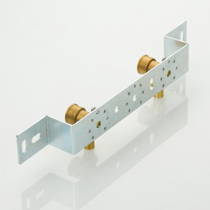 Пластина монтажная с водорозетками 16(2,2) х 1/2"